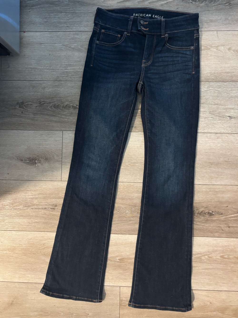American eagle low rise 4 dark wash jeans